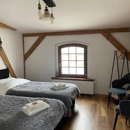 Miodosytnia Hotel Chwarszczany Kültér fotó